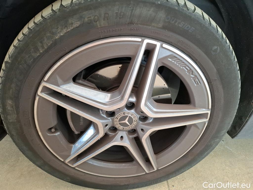  Mercedes  GLA MERCEDES-BENZ  / 2020 / 5P / SUV 1.3  250 e AMG LINE DCT #7