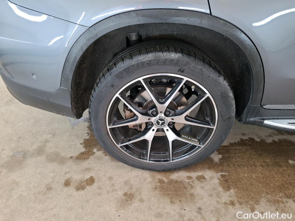  Mercedes  G-Klasee MERCEDES-BENZ GLC / 2019 / 5P / SUV 2.0 GLC 300 DE AMG LINE 4MATIC #1