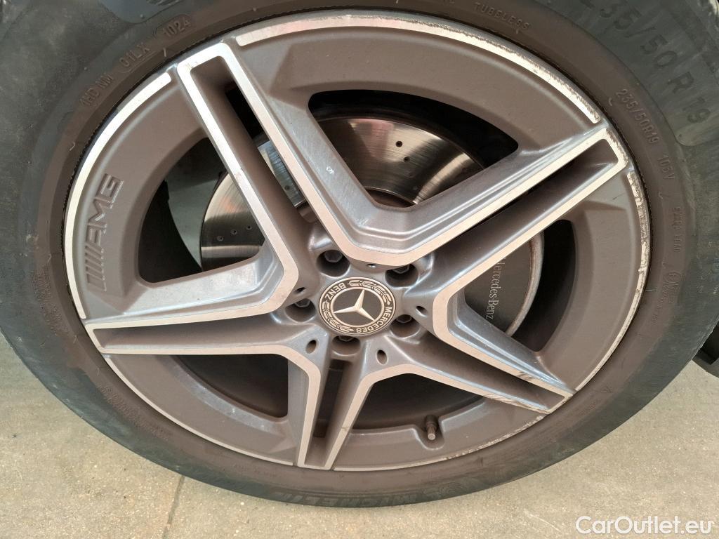  Mercedes  GLA MERCEDES-BENZ  / 2020 / 5P / SUV 1.3  250 e AMG LINE DCT #21