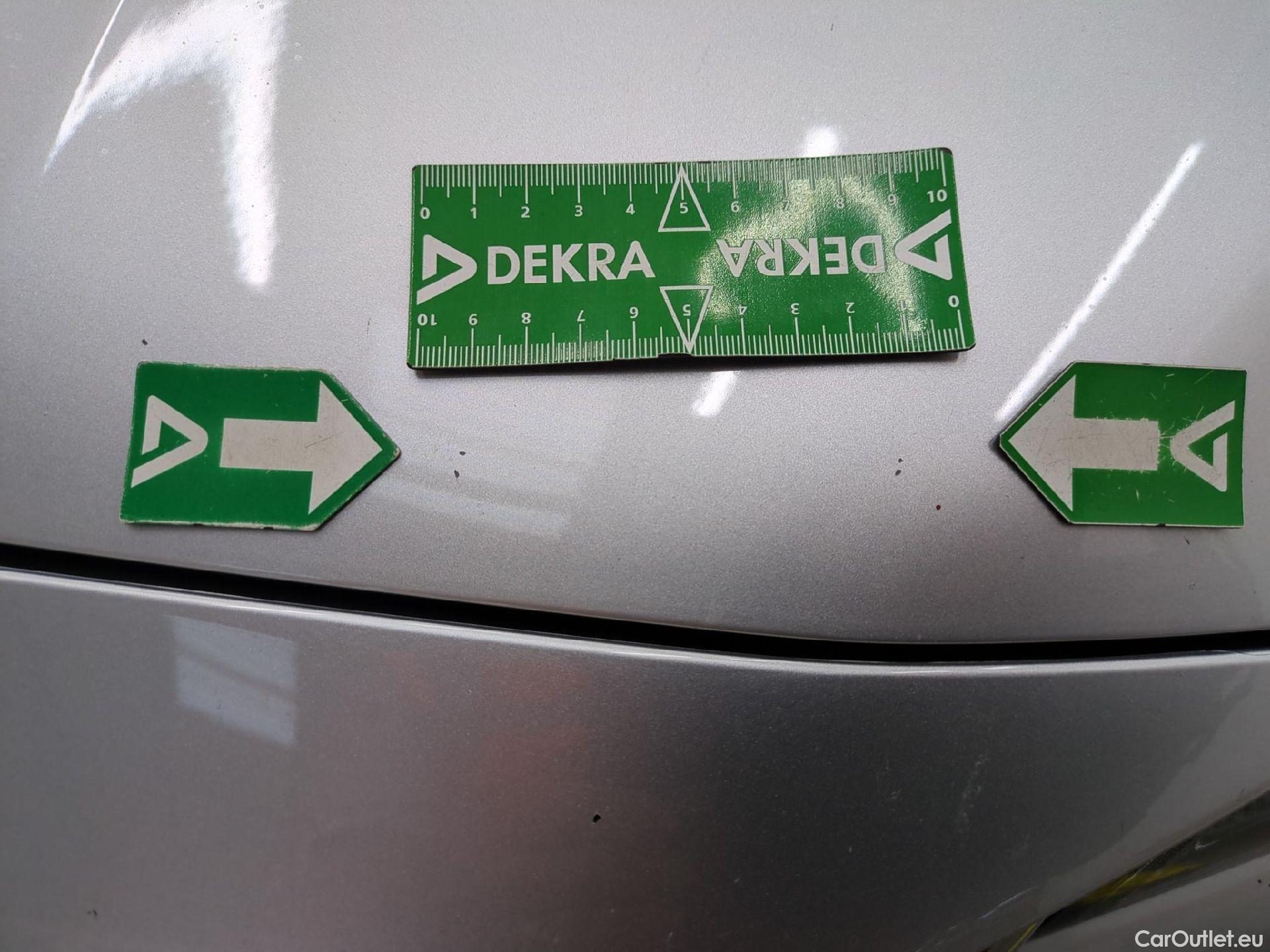  MG  EHS MG  / 2021 / 5P / SUV 1.5T GDI PHEV Luxury Auto #21