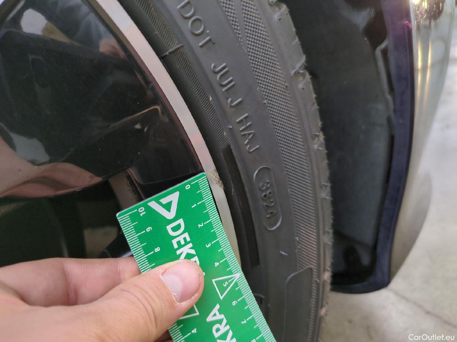  Mercedes  C-Klasse MERCEDES-BENZ Classe C Break / 2021 / 5P / Break C 300 e Business Line #1