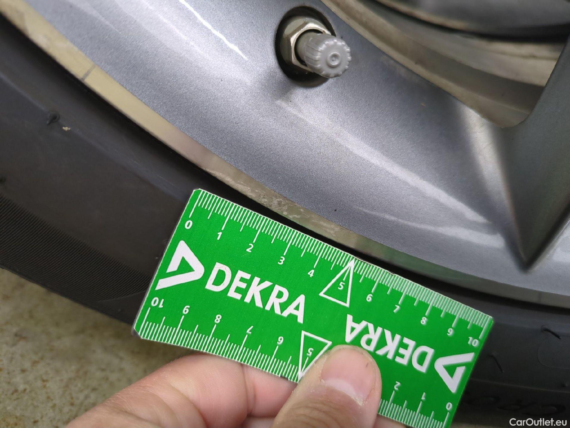  MG  EHS MG  / 2021 / 5P / SUV 1.5T GDI PHEV Luxury Auto #1