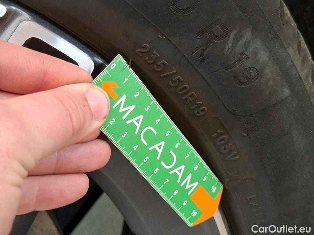  Mercedes  GLA MERCEDES-BENZ  / 2020 / 5P / SUV 1.3  250 e AMG LINE DCT #6