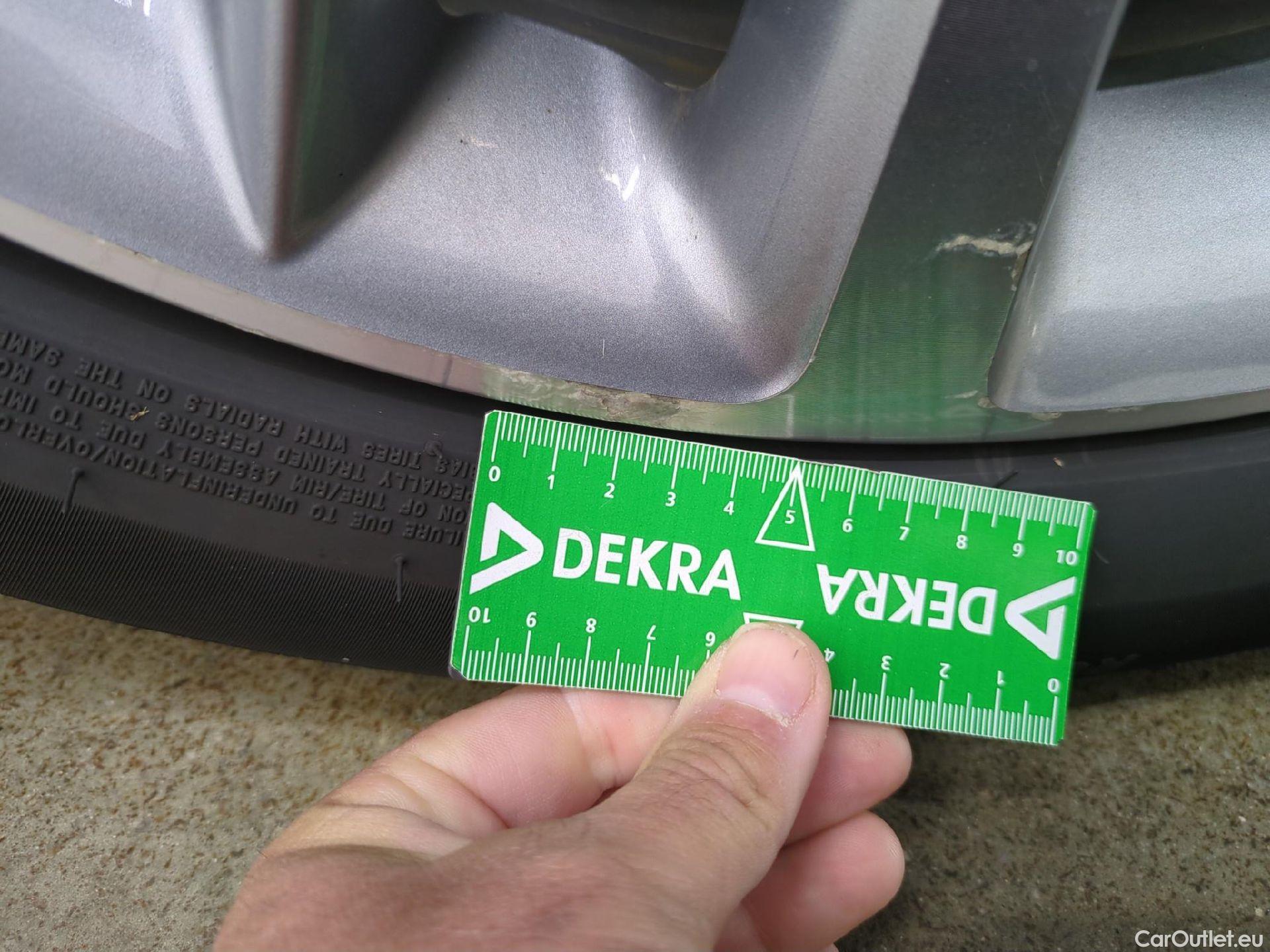  MG  EHS MG  / 2021 / 5P / SUV 1.5T GDI PHEV Luxury Auto #10