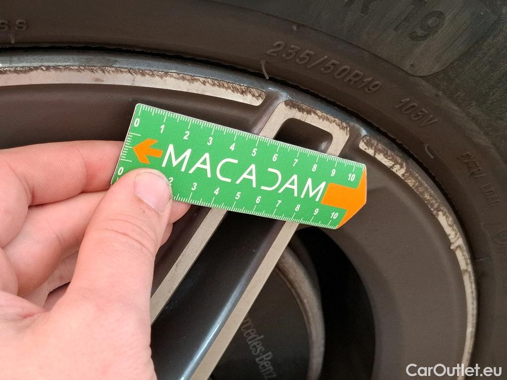  Mercedes  GLA MERCEDES-BENZ  / 2020 / 5P / SUV 1.3  250 e AMG LINE DCT #23