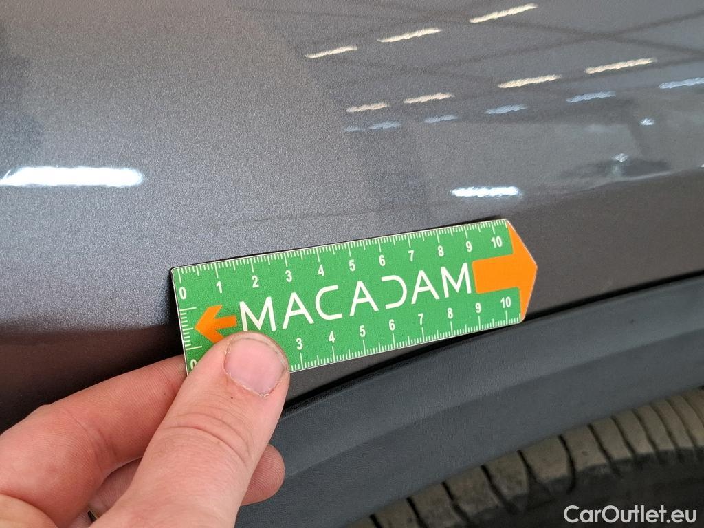  Mercedes  GLA MERCEDES-BENZ  / 2020 / 5P / SUV 1.3  250 e AMG LINE DCT #37