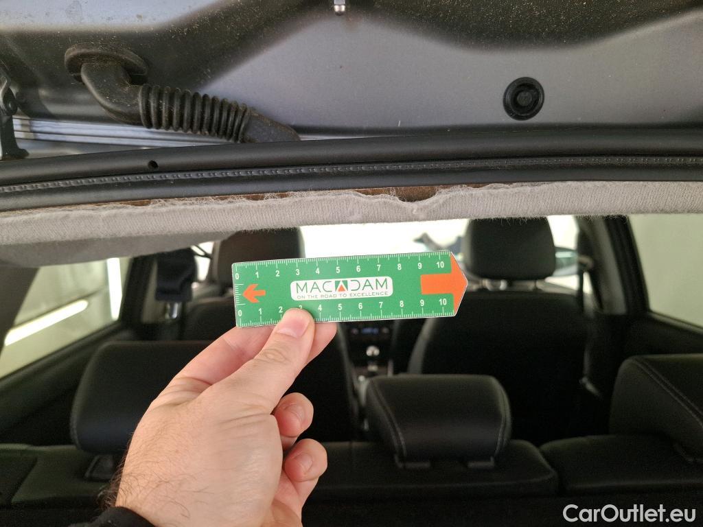  Land Rover  Discovery SUZUKI Vitara / 2015 / 5P / SUV 1.4 Boosterjet Hybrid Style #2