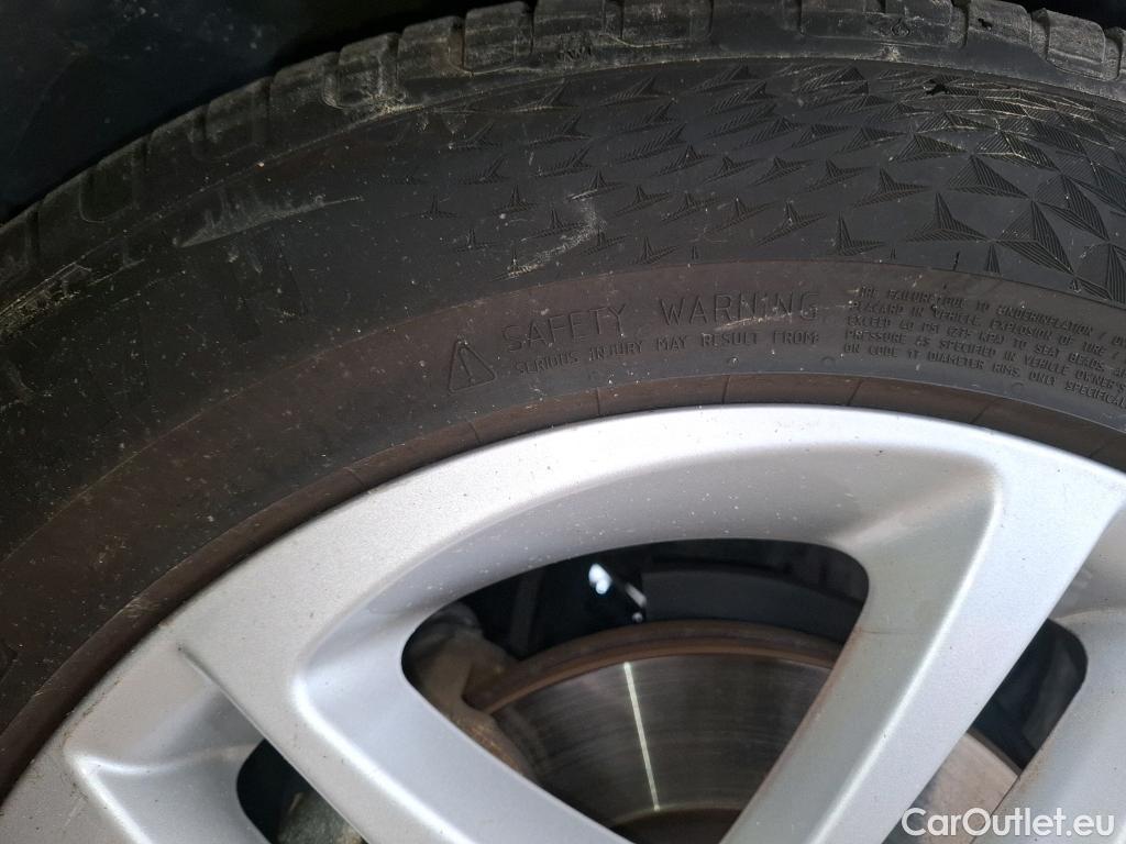  Toyota  C-HR TOYOTA  / 2016 / 5P / SUV 1.8 Hybride 122 Dynamic Business Beyond #15