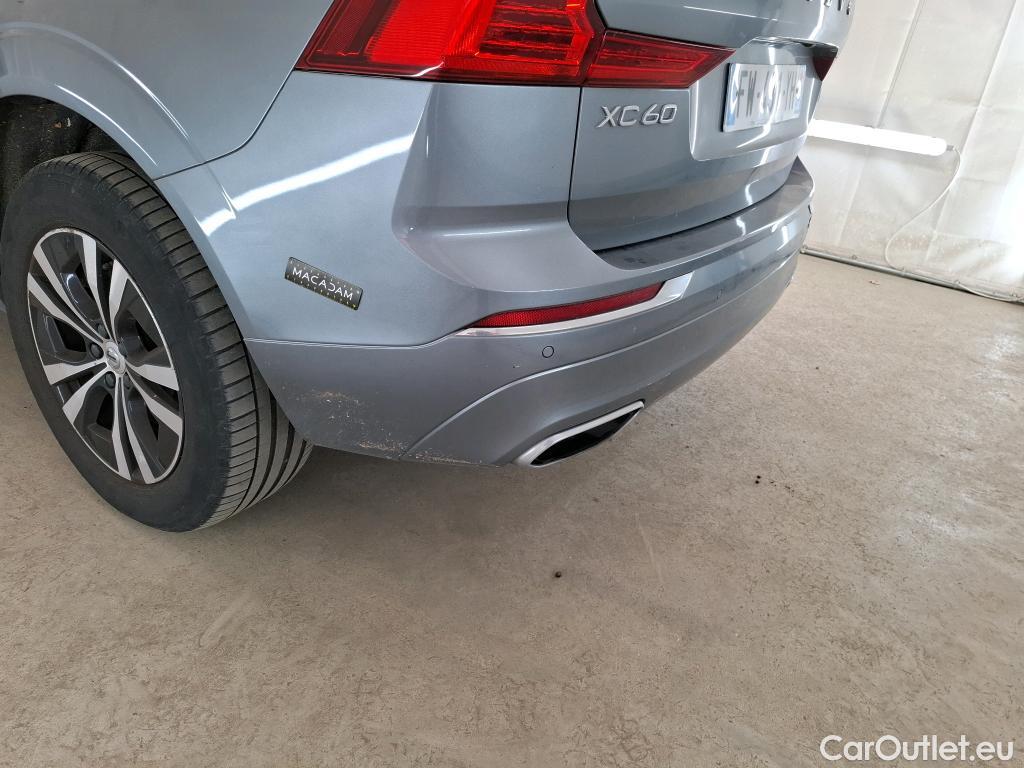  Volvo  XC60 VOLVO  / 2017 / 5P / SUV Recharge T6 340 Geartro Business Exe #1