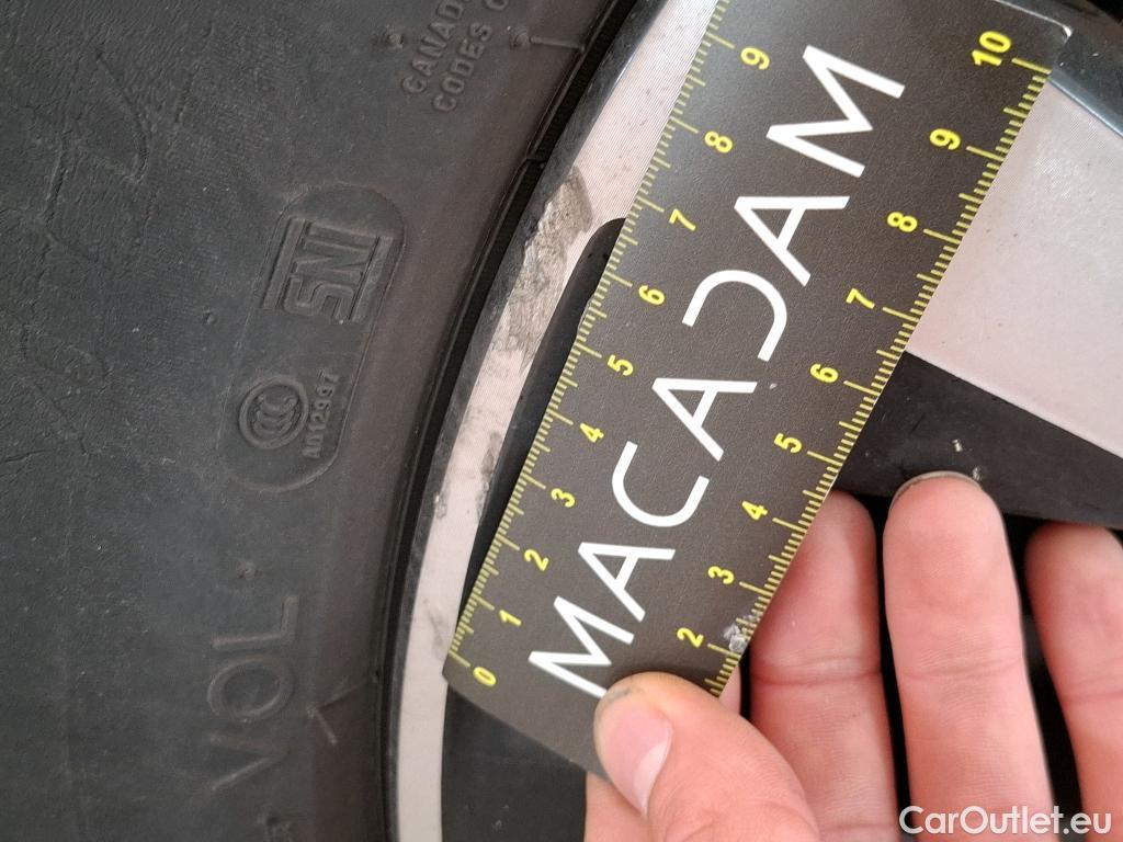  Volvo  XC60 VOLVO  / 2017 / 5P / SUV Recharge T6 340 Geartro Business Exe #59