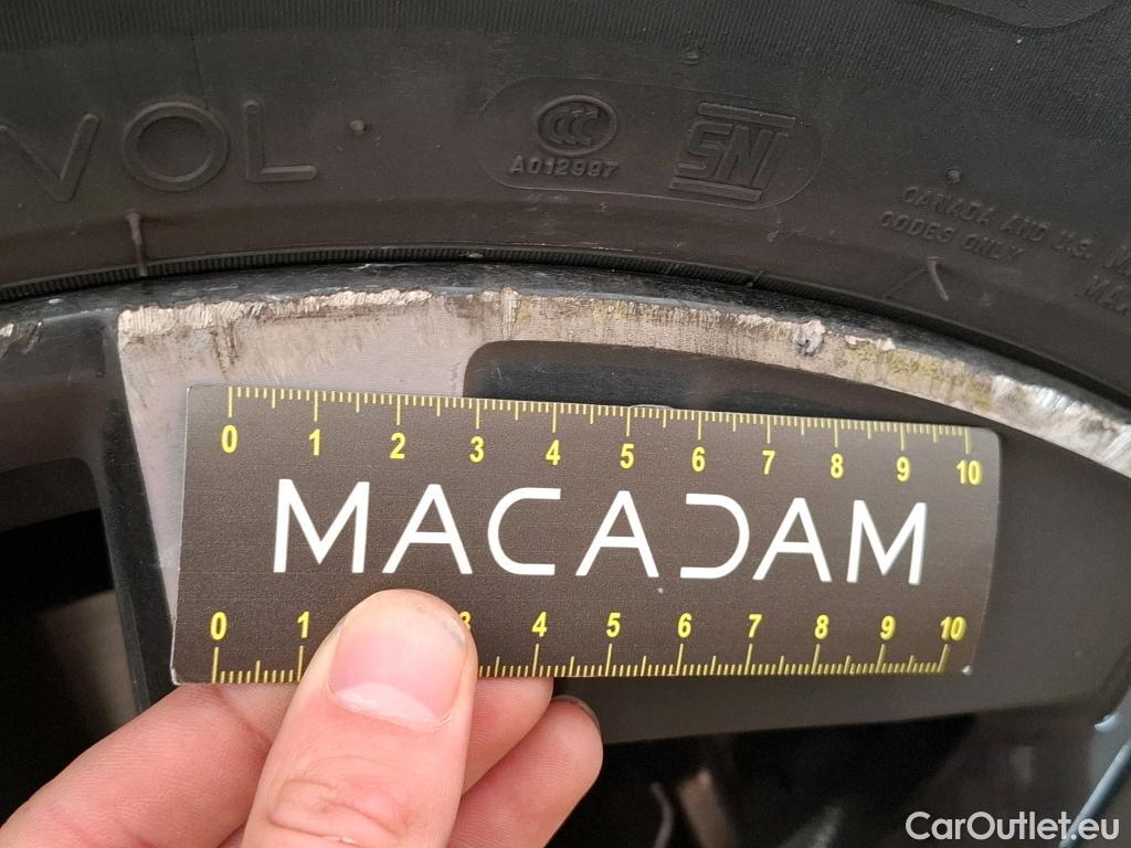  Volvo  XC60 VOLVO  / 2017 / 5P / SUV Recharge T6 340 Geartro Business Exe #50