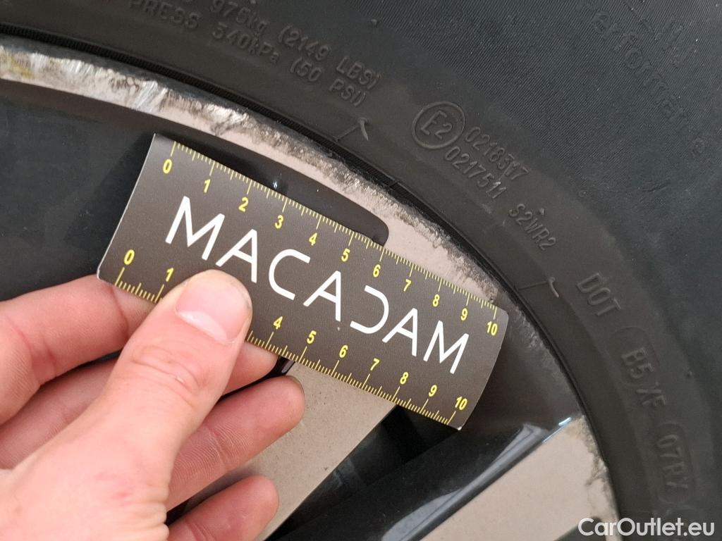  Volvo  XC60 VOLVO  / 2017 / 5P / SUV Recharge T6 340 Geartro Business Exe #51