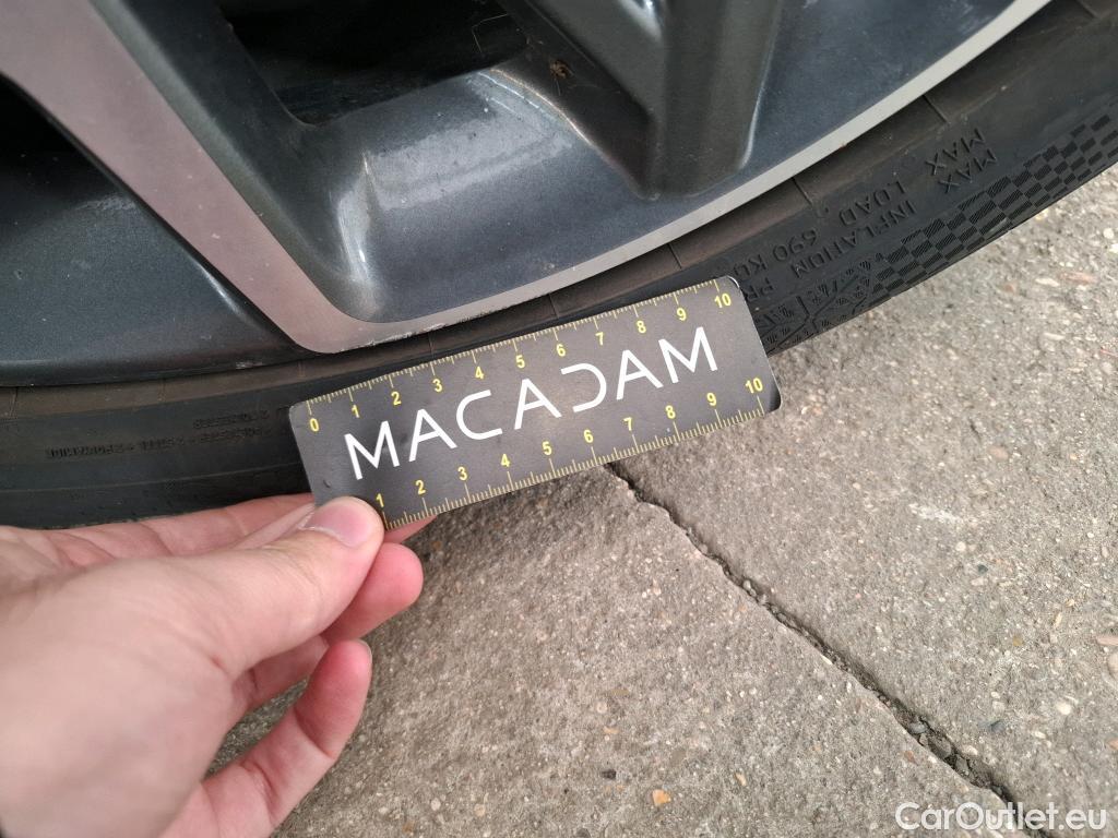  Hyundai  Konna HYUNDAI Kona / 2020 / 5P / SUV 1.6 HYBRID 141 EXECUTIVE HEV #7