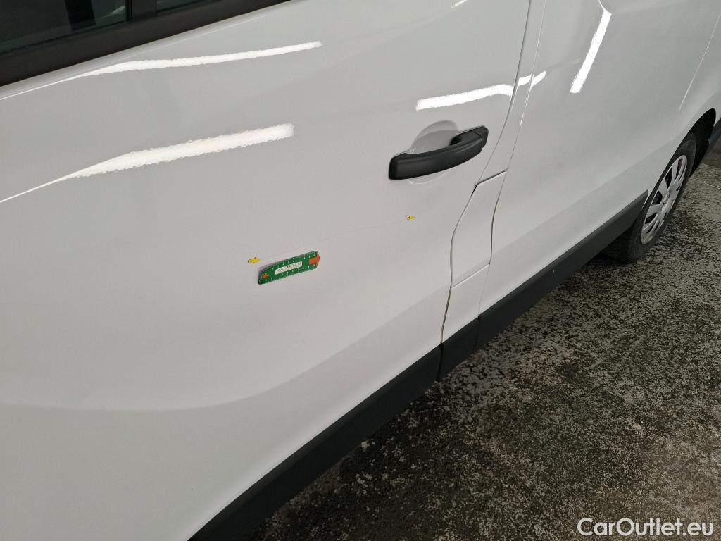  Renault  Trafic RENAULT  / 2019 / 4P / Fourgon tole NV FG GCF L1H1 1200 dCi 120 S&S #13