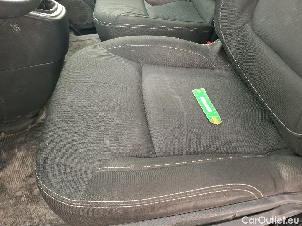  Renault  Trafic RENAULT  / 2019 / 4P / Fourgon tole NV FG GCF L1H1 1200 dCi 120 S&S #25