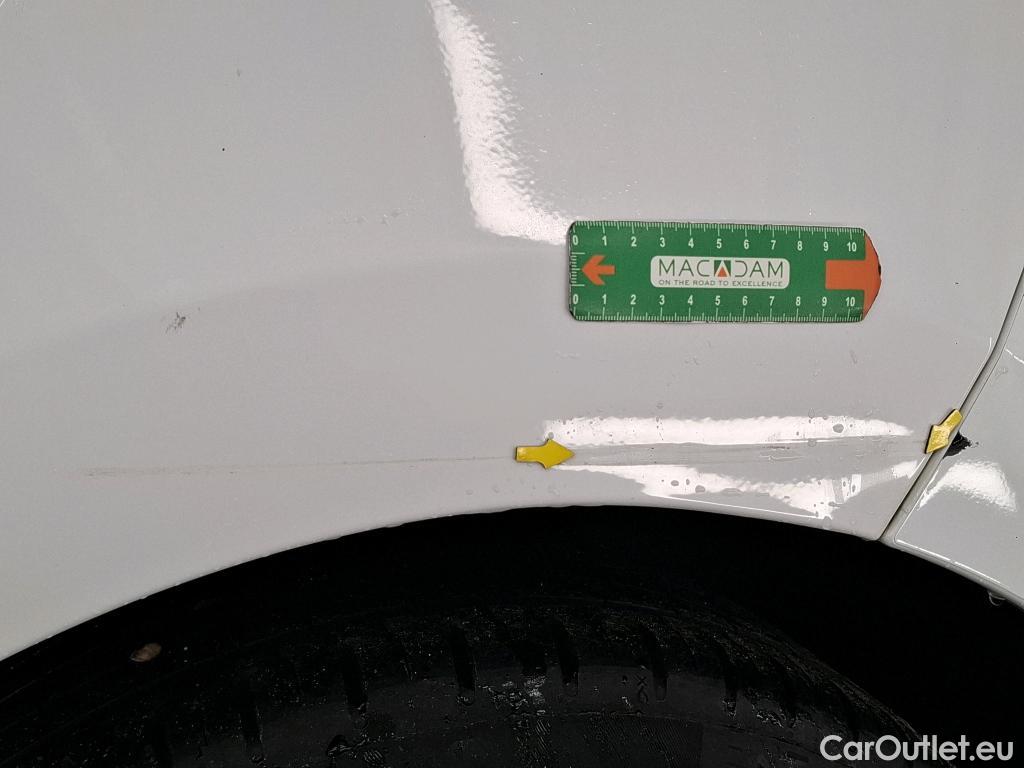  Renault  Clio  IV Zen 1.5 dCi 90CV BVM5 E5 #2