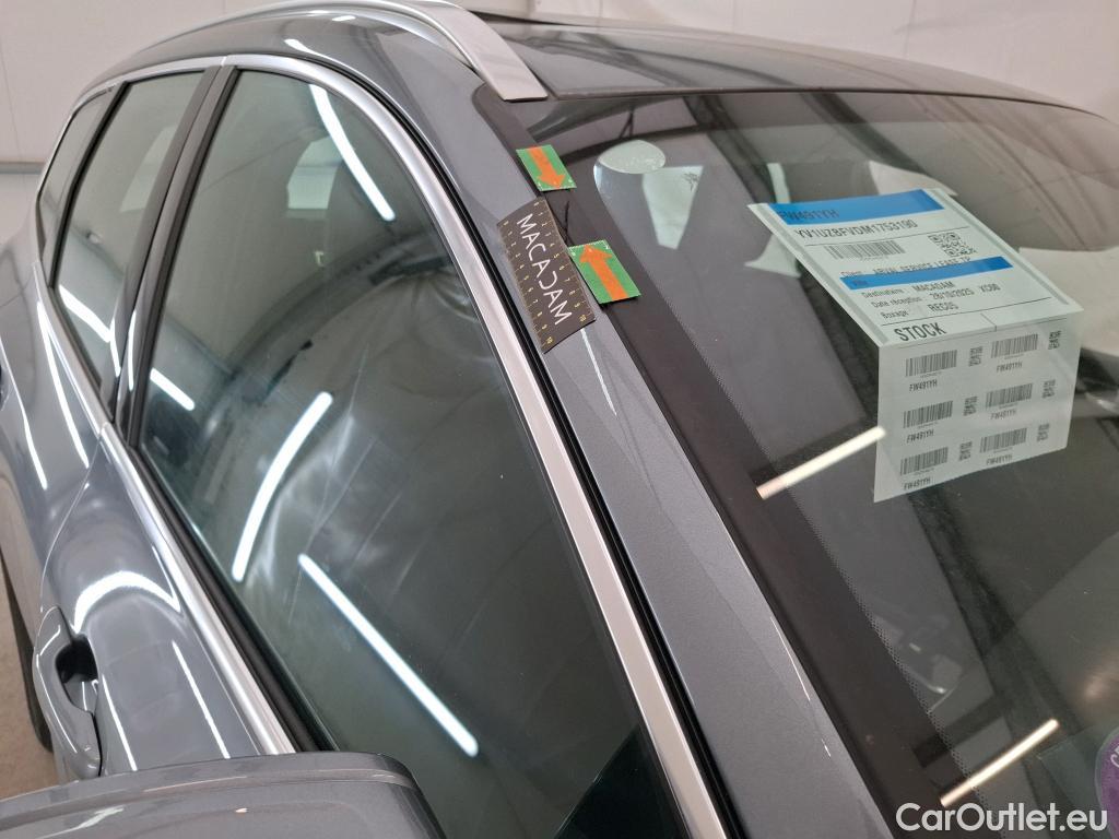  Volvo  XC60 VOLVO  / 2017 / 5P / SUV Recharge T6 340 Geartro Business Exe #81