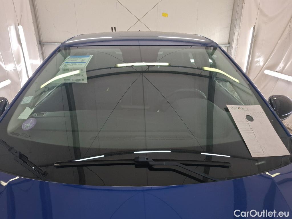  Renault  Captur RENAULT  / 2019 / 5P / SUV Intens TCe 140 EDC FAP -21 #1