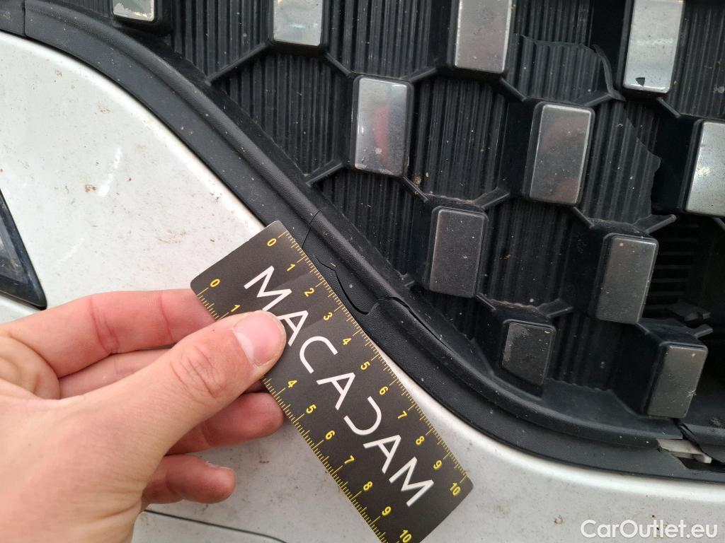  Renault  Austral  Techno 1.2 E-TECH Hybrid 200CV BVA6 6E #8