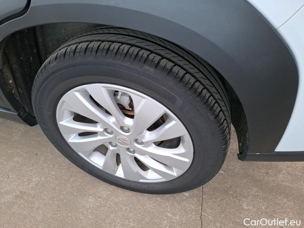  Land Rover  Discovery SUZUKI S-CROSS / 2021 / 5P / SUV 1.5 DUALJET HYBRID PRIVILEGE AUTO #7