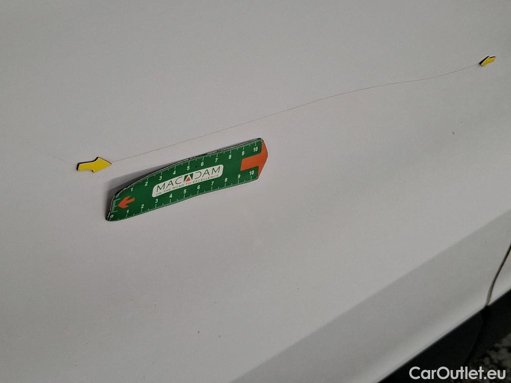  Renault  Trafic RENAULT  / 2019 / 4P / Fourgon tole NV FG GCF L1H1 1200 dCi 120 S&S #14