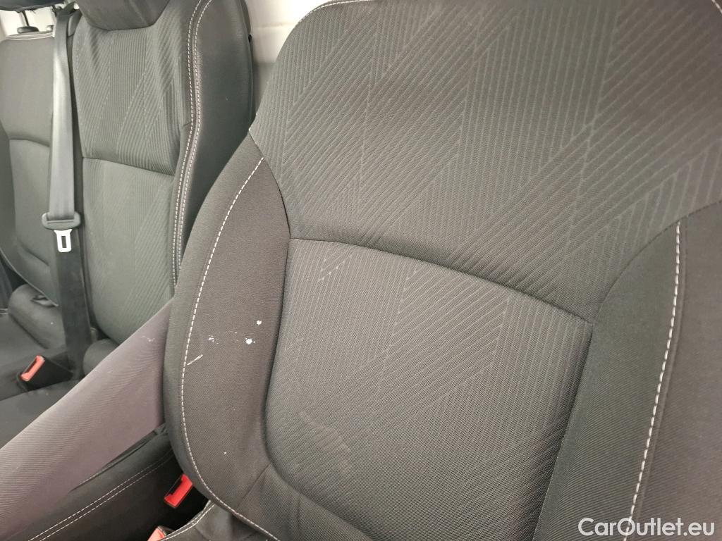  Renault  Trafic RENAULT  / 2019 / 4P / Fourgon tole NV FG GCF L1H1 1200 dCi 120 S&S #3