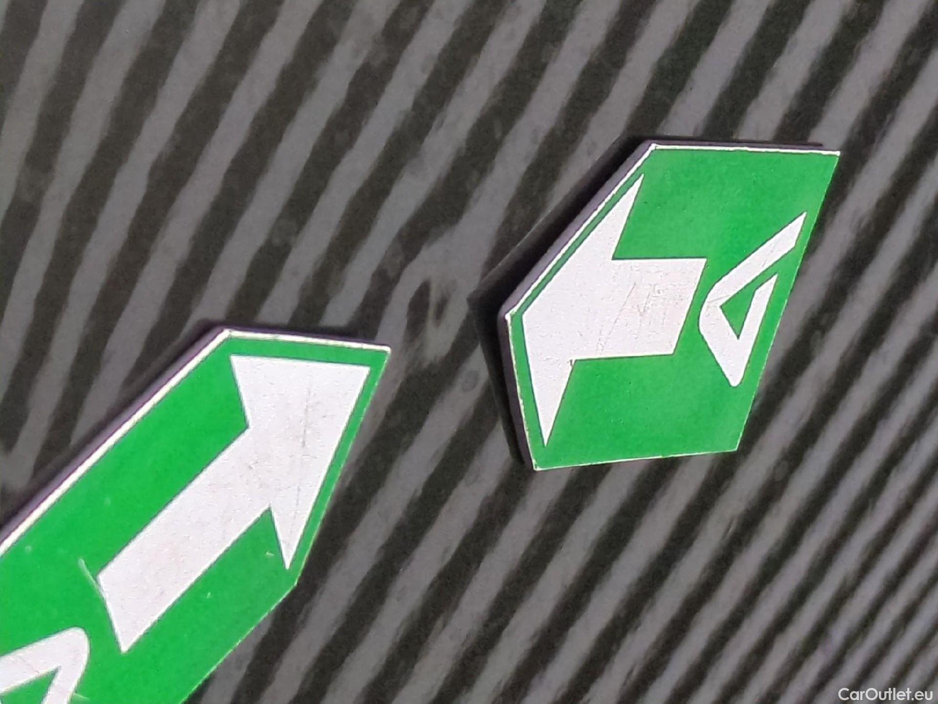  Peugeot  5008  Active Business 1.5 HDi 130CV BVA8 E6d #38