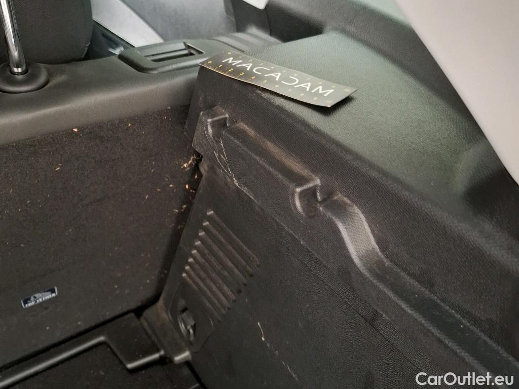  Peugeot  3008  Allure Business 1.2 PureTech 130CV BVA8 E6d #2