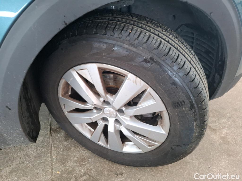  Peugeot  5008  Active Business 1.2 PureTech 130CV BVA8 E6d #26