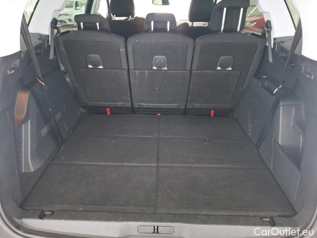  Peugeot  5008  Active Business 1.2 PureTech 130CV BVA8 E6d #1