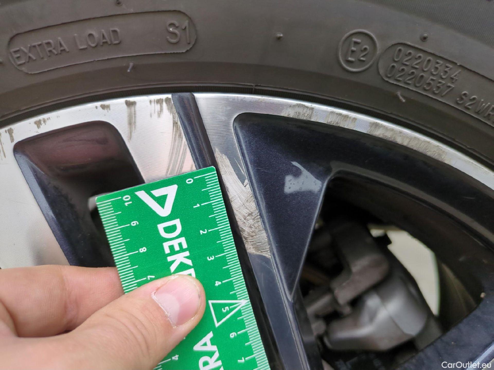  Peugeot  208  Allure Pack 1.2 PureTech 100CV BVA8 E6d #5