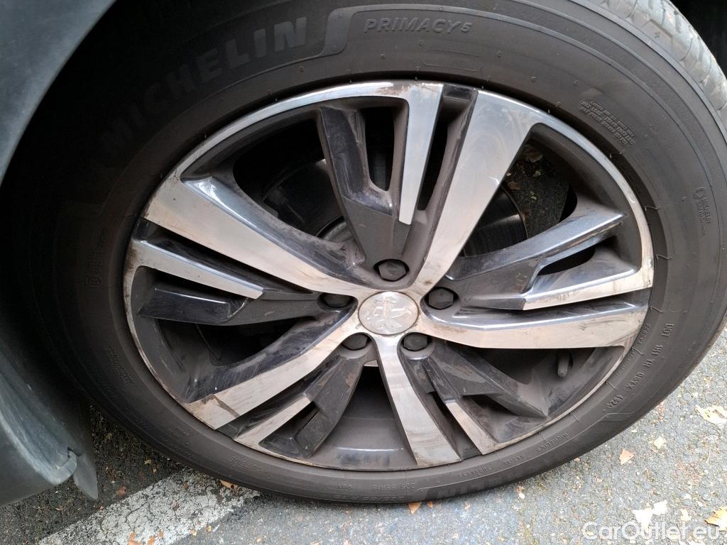  Peugeot  3008  Allure Business 1.2 PureTech 130CV BVA8 E6d #25