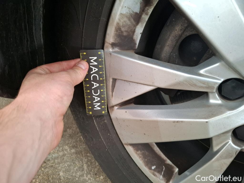  Peugeot  5008  Active Business 1.2 PureTech 130CV BVA8 E6d #24