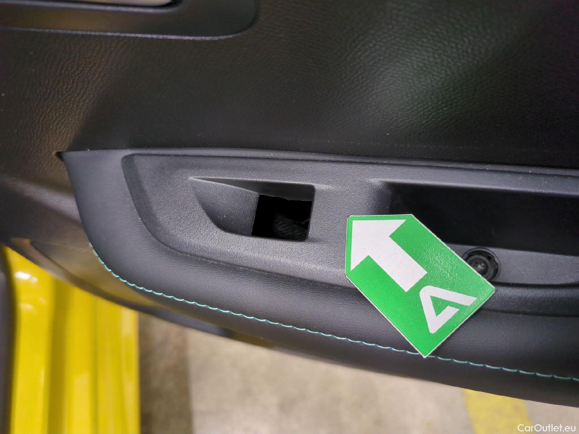  Peugeot  208  Allure Pack 1.2 PureTech 100CV BVA8 E6d #13