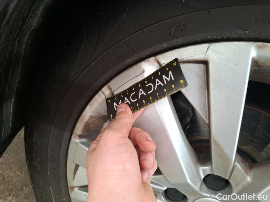  Peugeot  5008  Active Business 1.2 PureTech 130CV BVA8 E6d #23