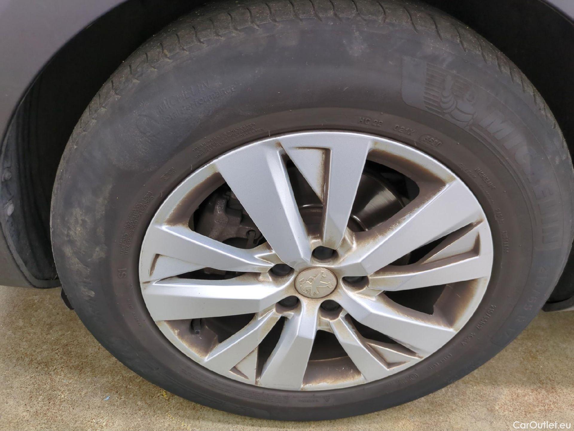  Peugeot  5008  Active Business 1.5 HDi 130CV BVA8 E6d #19