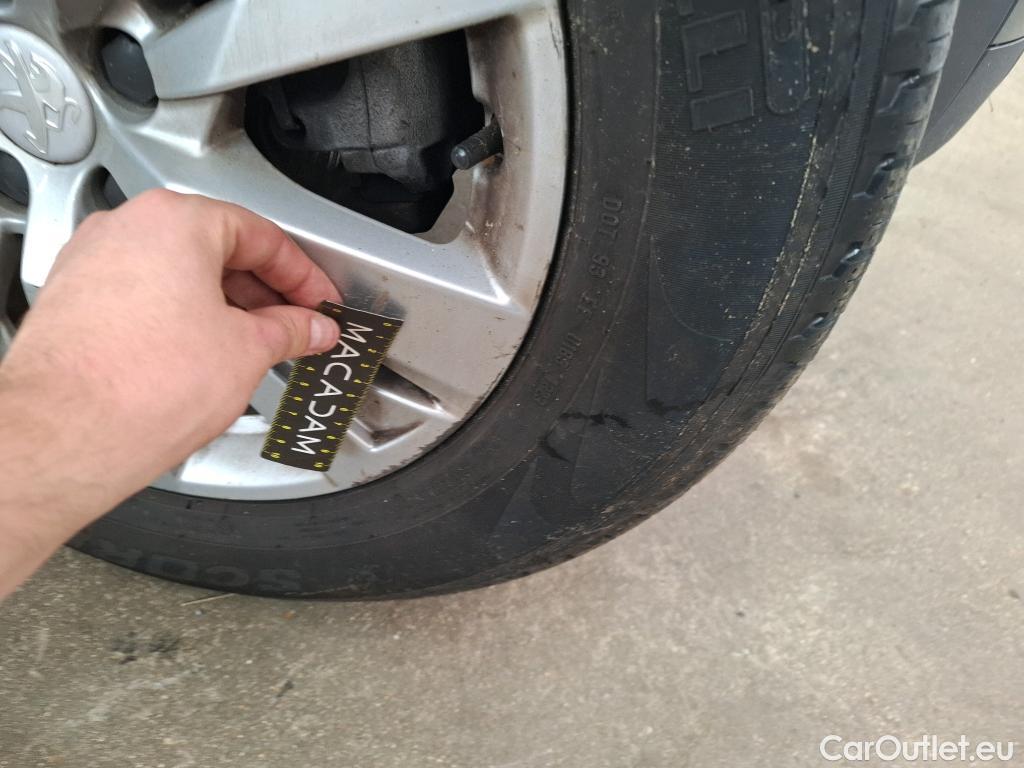  Peugeot  5008  Active Business 1.2 PureTech 130CV BVA8 E6d #31