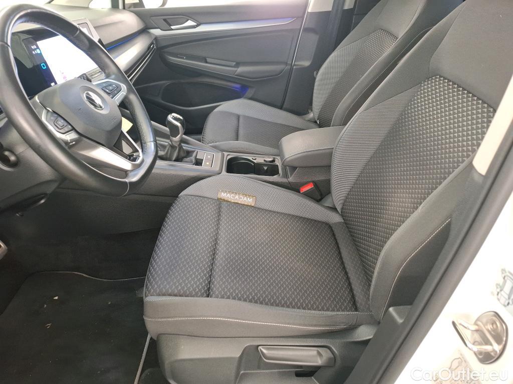  Volkswagen  Golf  VIII Berline Active 1.0 TSI 110CV BVM6 E6d #1