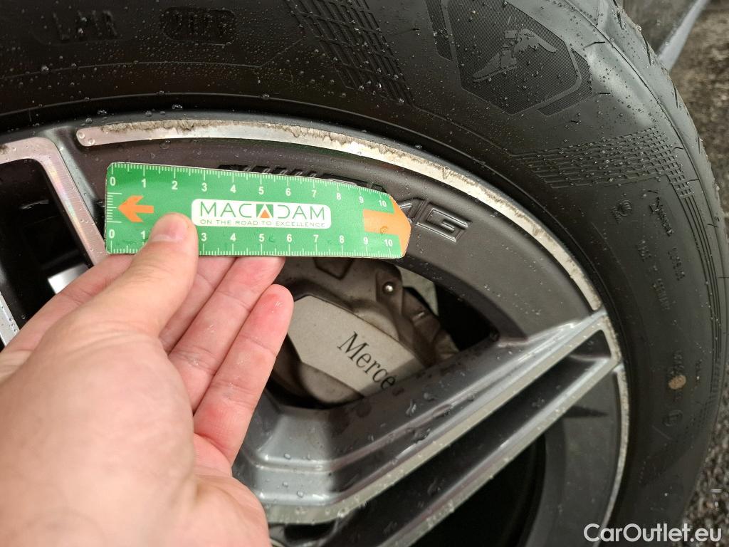  Mercedes  G-Klasee MERCEDES-BENZ GLC / 2019 / 5P / SUV 2.0 GLC 300 DE AMG LINE 4MATIC #12