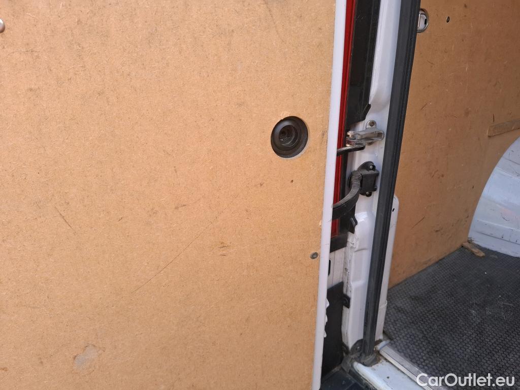  Fiat  Ducato FIAT  / 2014 / 4P / Fourgon tôlé 2.3 Mjet 140 Maxi 3.5 XL H2 Business #16