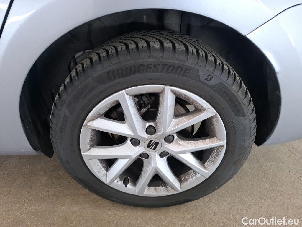  Seat  Leon SEAT  Sportstourer / 2020 / 5P / Break 2.0 TDI 150 DSG S&S Style Business #38