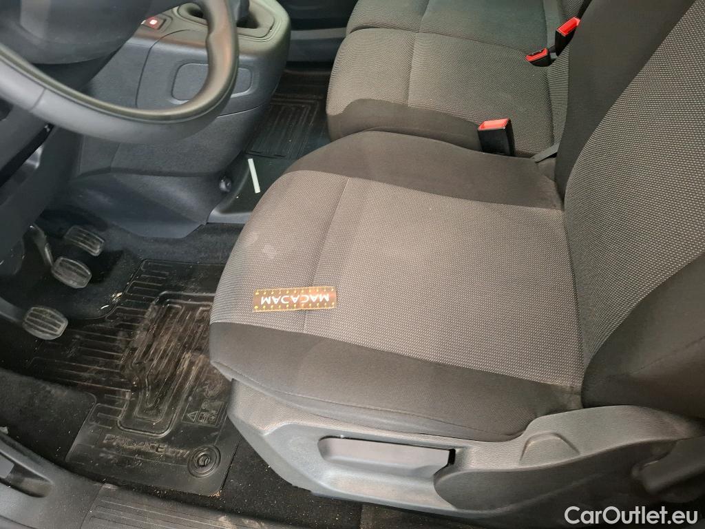  Toyota  Proace TOYOTA  City / 2019 / 4P / Fourgonnette 1.5 Medium 100 D-4D Business #16