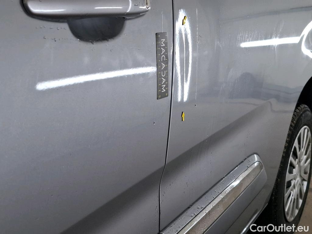  Toyota  Proace TOYOTA  City / 2019 / 4P / Fourgonnette 1.5 Medium 100 D-4D Business #2