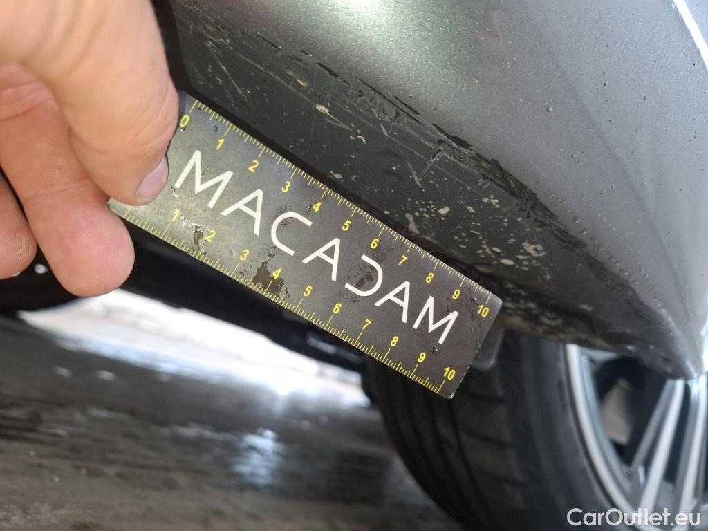  Bmw  Serie 1 BMW Série 1 / 2019 / 5P / Berline 116i DKG7 Business Design #8