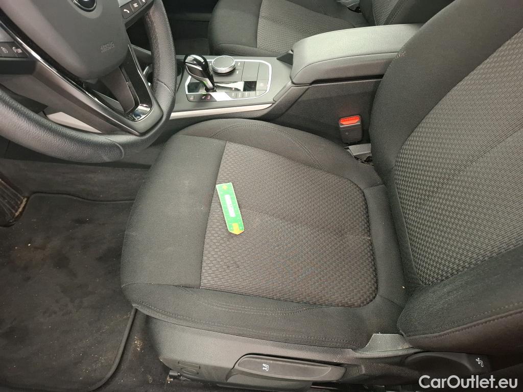  Bmw  Serie 1 BMW Série 1 / 2019 / 5P / Berline 116i DKG7 Business Design #13