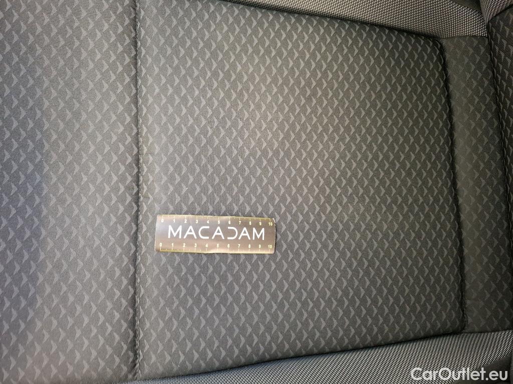  Volkswagen  Golf  VIII Berline Active 1.0 TSI 110CV BVM6 E6d #2