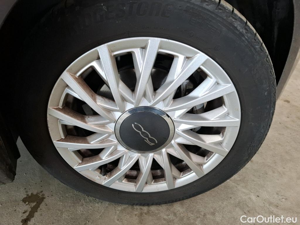  Fiat  500 FIAT   2015  3P  Berline Hybrid 10 BSG 70 ch Dolcevita #19