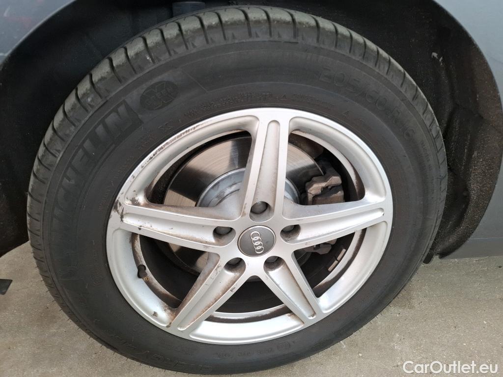  Audi  A4  Berline 35 TDI Business Line 2.0 TDI 150CV BVA7 E6 #34