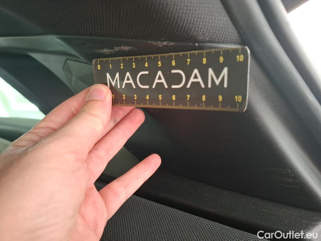  DS  DS7 DS DS 7 Crossback / 2017 / 5P / SUV BlueHDi 130 Manuel Executive #35