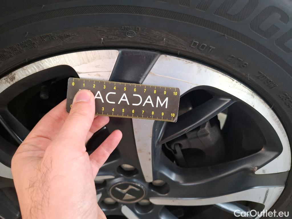  DS  DS7 DS DS 7 Crossback / 2017 / 5P / SUV BlueHDi 130 Manuel Executive #27